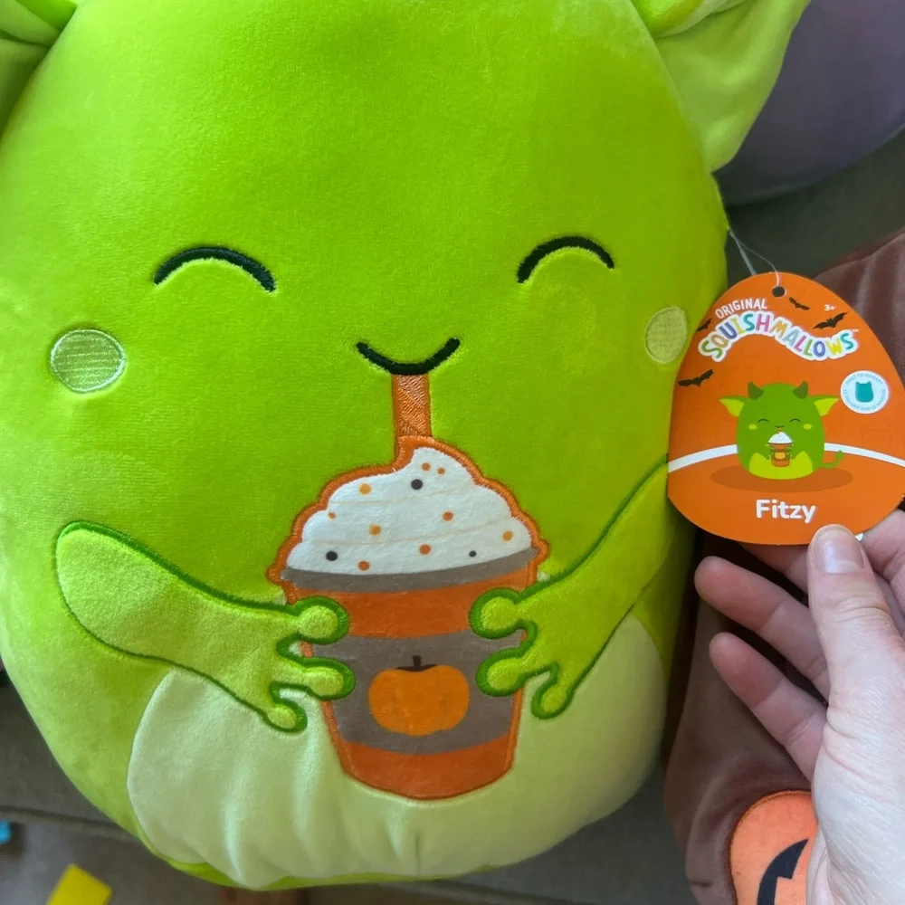 NWT 5 pk Halloween Squishmallows 14-15 in.vampire, alien, werewolf, witch + cow